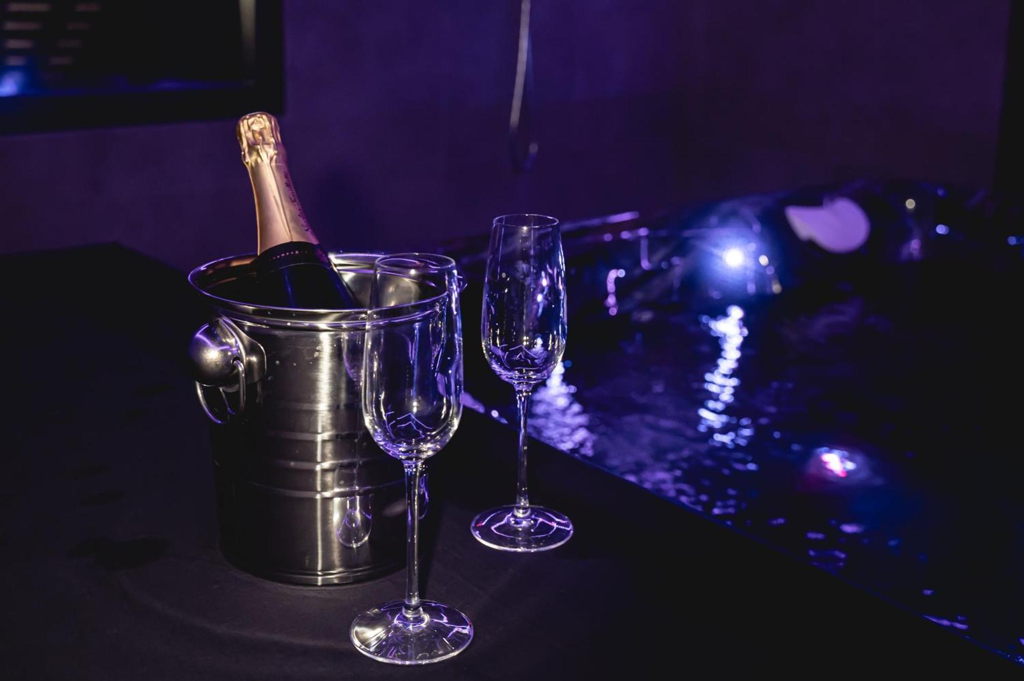 Espace Evasions Loft Love Love Room Toulouse Buitenkant foto